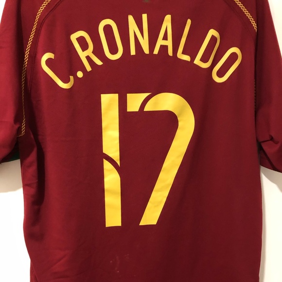 2006 Vintage Portugal World Cup soccer jersey - Picture 5 of 5